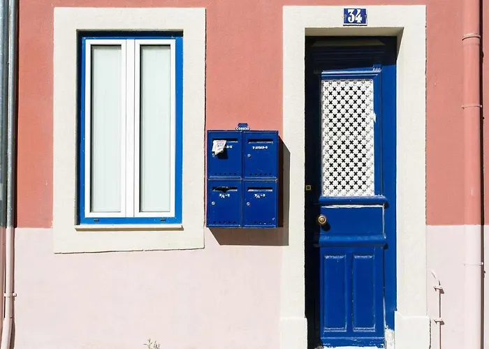 Charming Lisbon Home With Terrace St Amaro