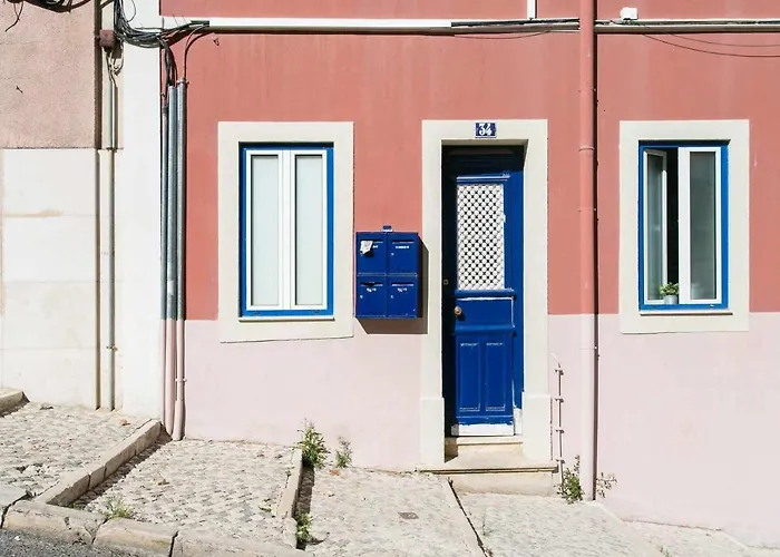 Charming Lisbon Home With Terrace St Amaro